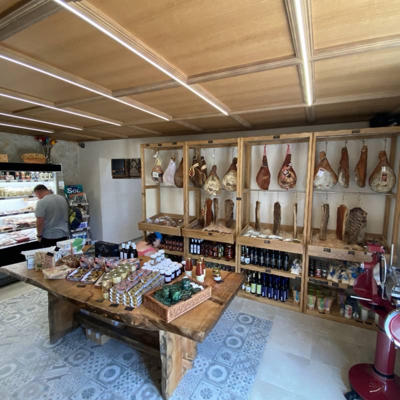 Kolan (Otok Pag) - Cheese&Deli Kolan (Otok Pag) - Cheese&Deli